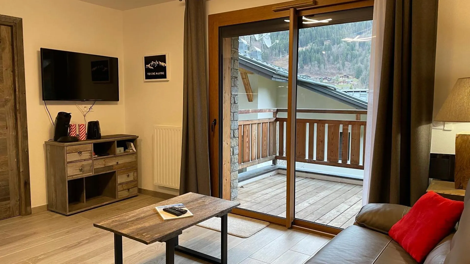 Appartement Neuf 3 Pieces Avec Parking Et Wi-Fi A Morzine - Fr-1-754-92 Apartment