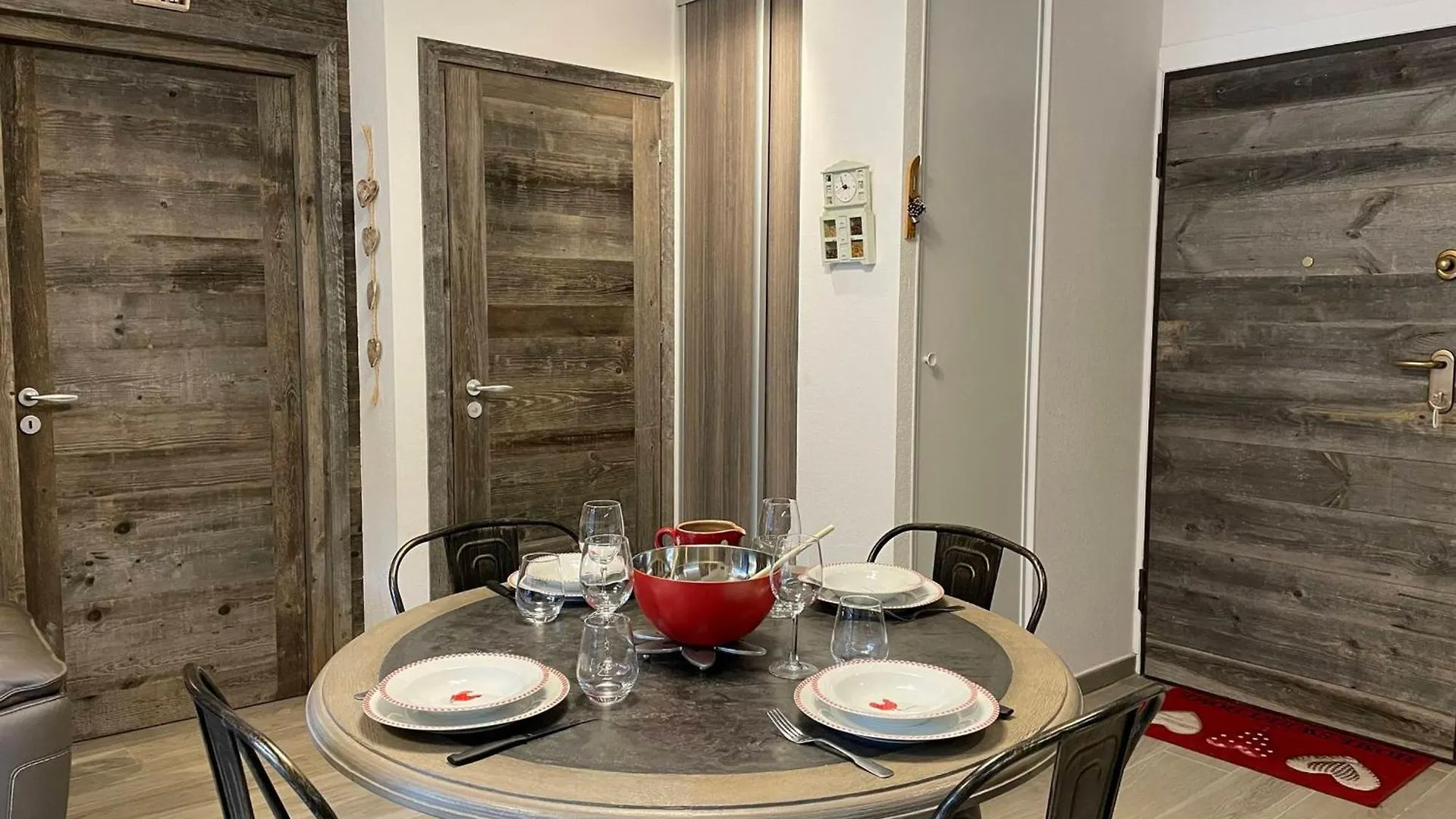 Appartement Neuf 3 Pieces Avec Parking Et Wi-Fi A Morzine - Fr-1-754-92 0*,