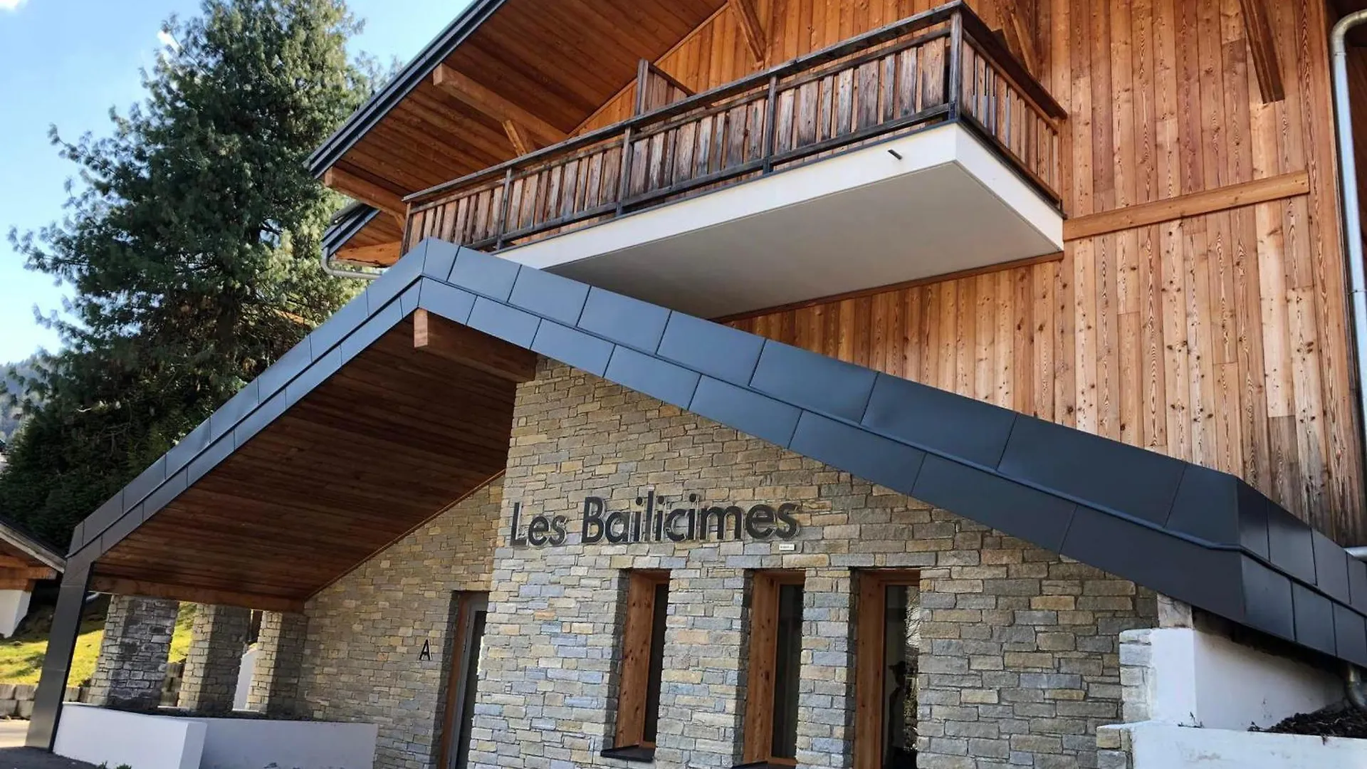 Appartement Neuf 3 Pieces Avec Parking Et Wi-Fi A Morzine - Fr-1-754-92 France