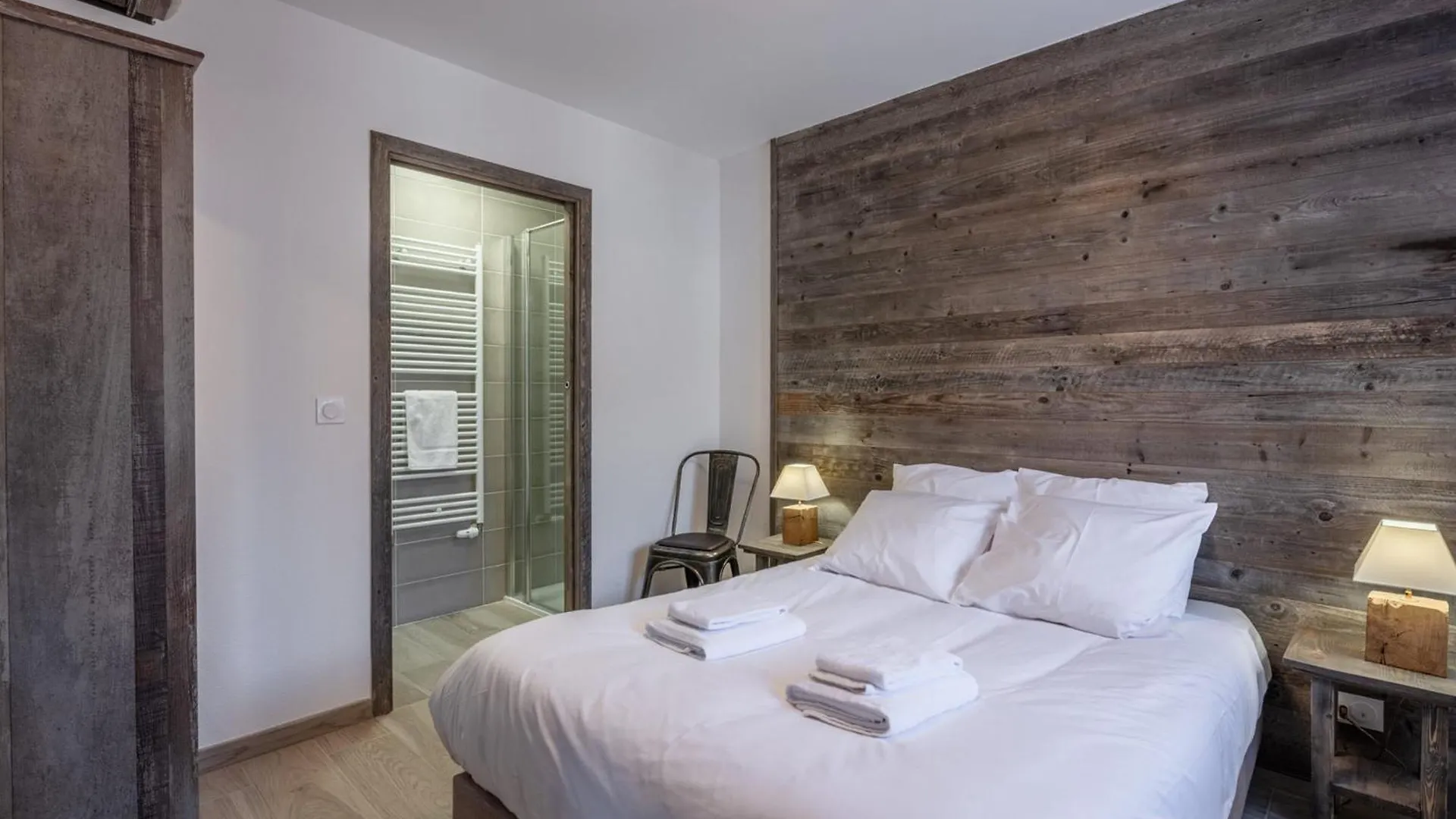 Appartement Neuf 3 Pieces Avec Parking Et Wi-Fi A Morzine - Fr-1-754-92 Apartment