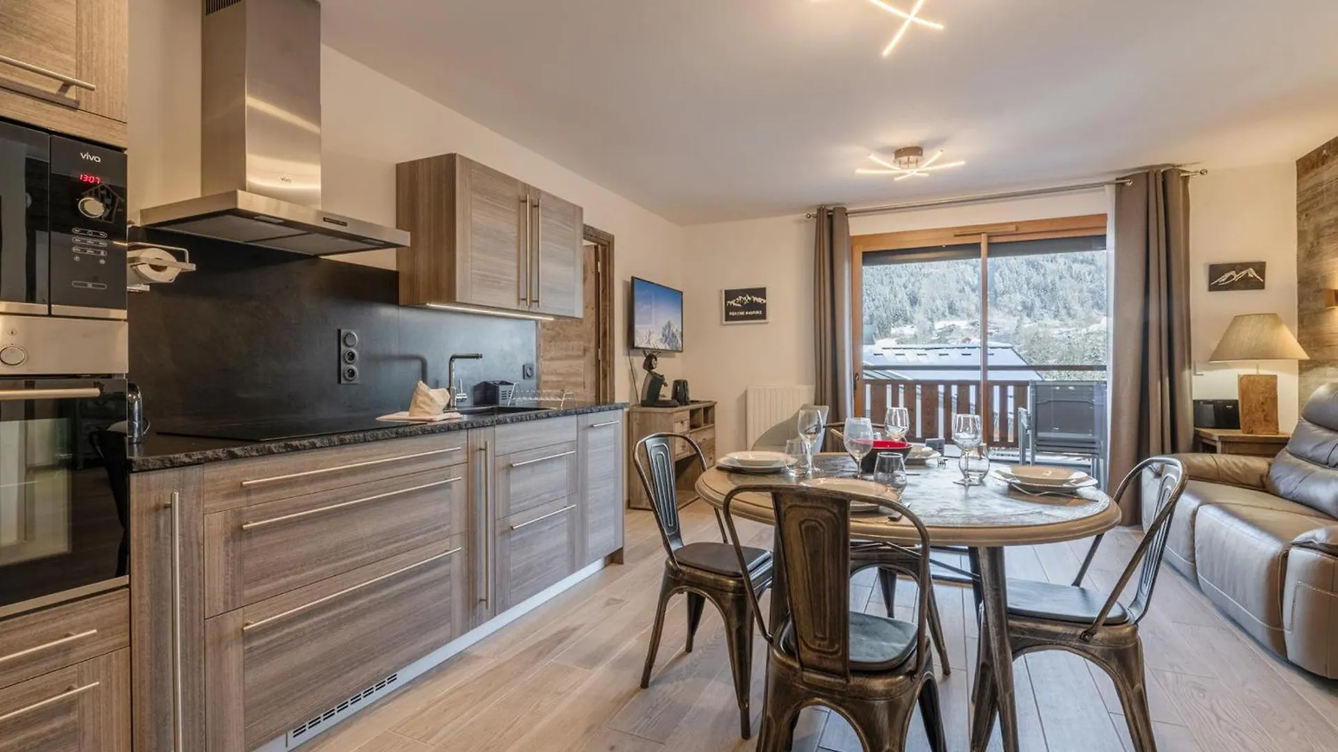 Appartement Neuf 3 Pieces Avec Parking Et Wi-Fi A Morzine - Fr-1-754-92 0*,  France
